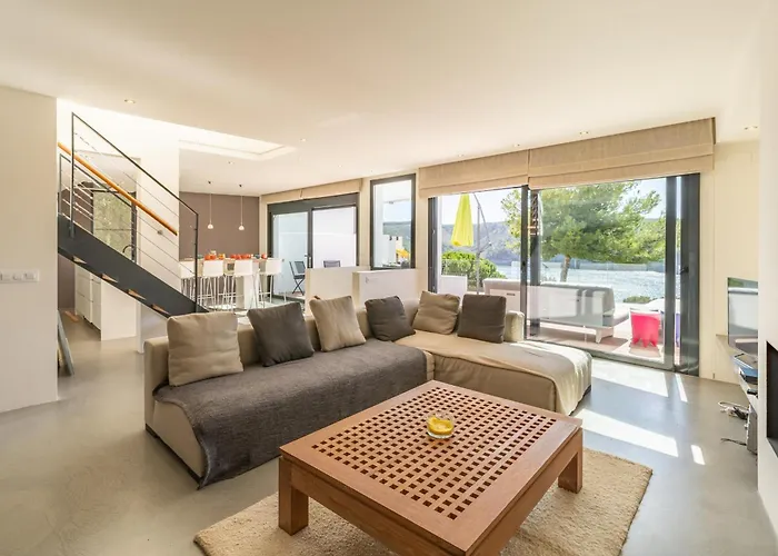 Noelia Villa L' Escala